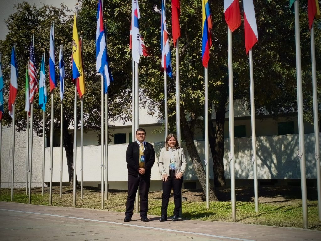María Jesús Honorato y Cristian Villegas exponiendo en el IFE Conference 2026 del Tecnológico de Monterrey.