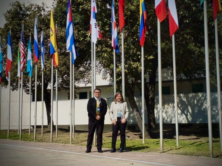 María Jesús Honorato y Cristian Villegas exponiendo en el IFE Conference 2026 del Tecnológico de Monterrey.