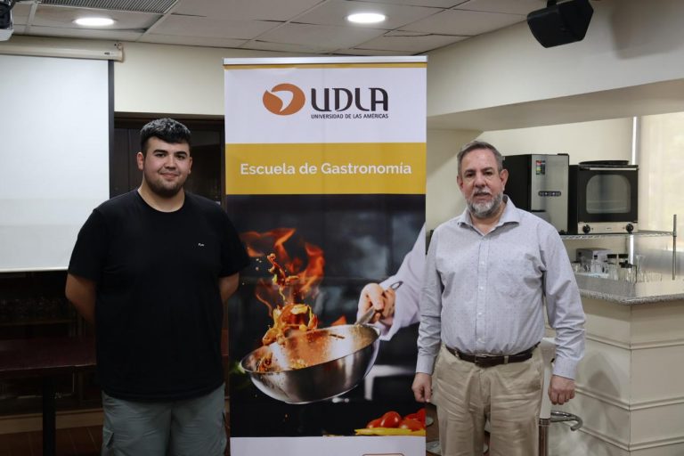 Estudiante de Gastronomía UDLA vivió enriquecedor intercambio en Colombia