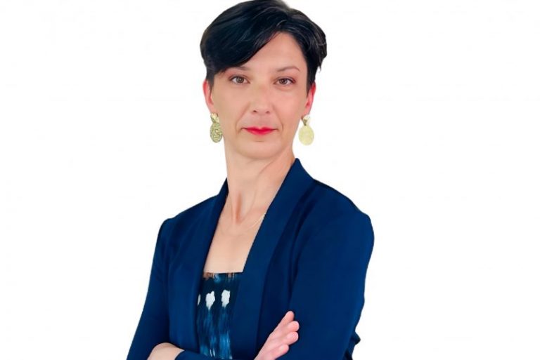 Artículo de investigadora UDLA Eirini Chatzikoumi es publicado en revista de Lingüística