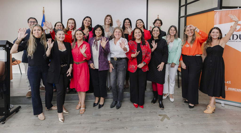 grupo de mujeres lideres en Biobío