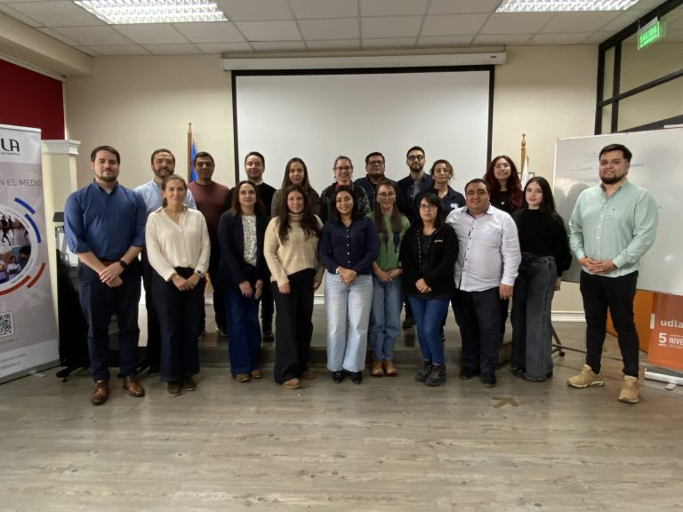 DAE de Sede Concepción de UDLA se capacita en la detección temprana del riesgo suicida