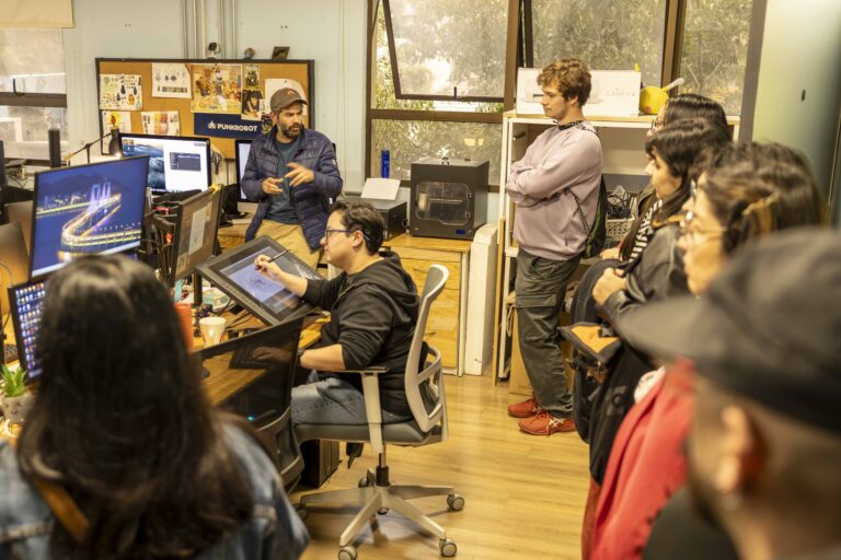 UDLA y Punkrobot recibieron a jóvenes animadores en el marco de Visitas Co