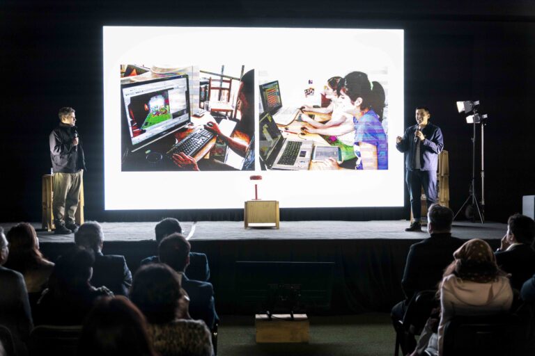 Facultad de Arquitectura, Animación, Diseño y Construcción de UDLA inaugura sus actividades académicas celebrando los 10 años del Oscar de Historia de un oso