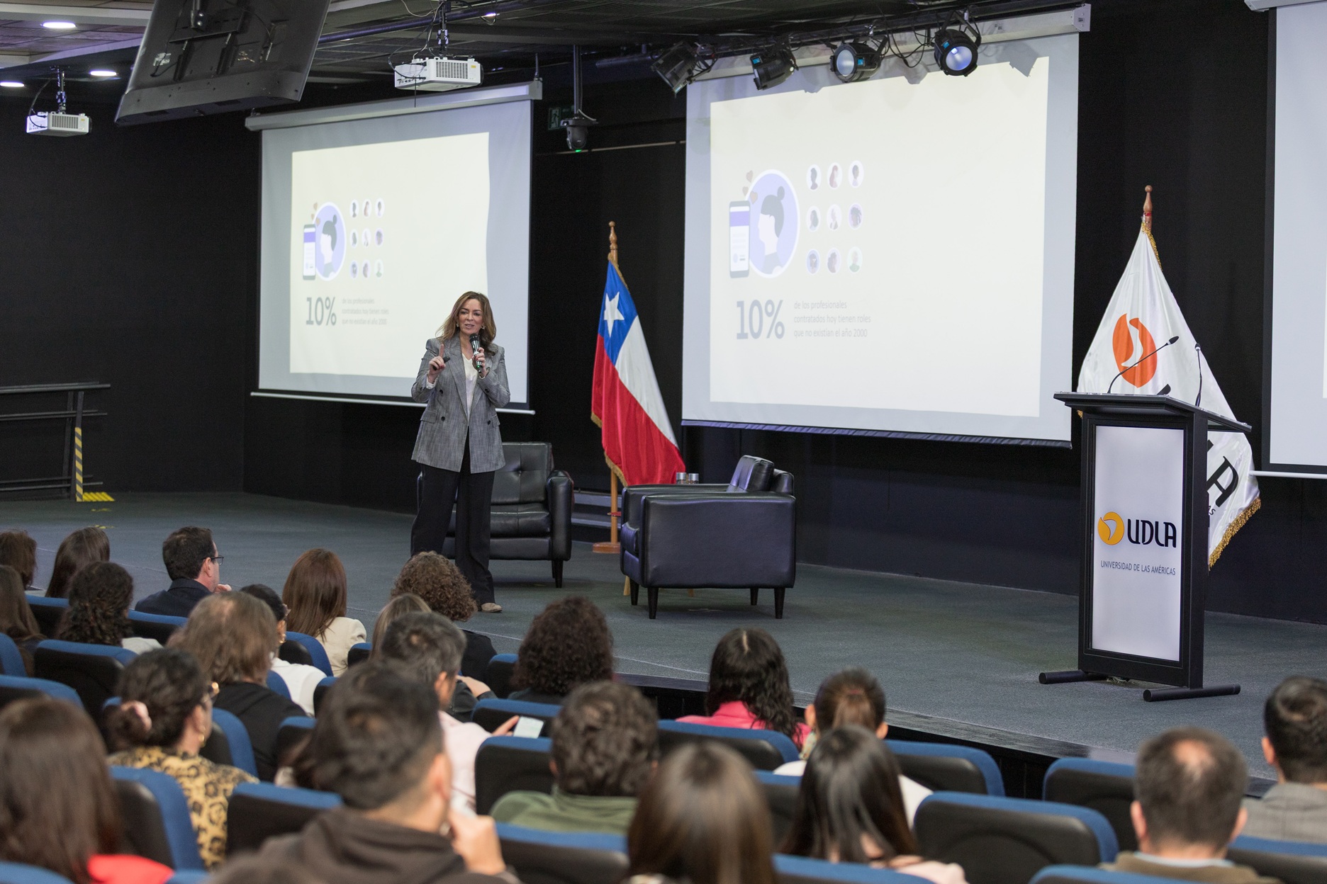 Sede Viña del Mar de UDLA inicia actividades académicas 2026 con charla ...