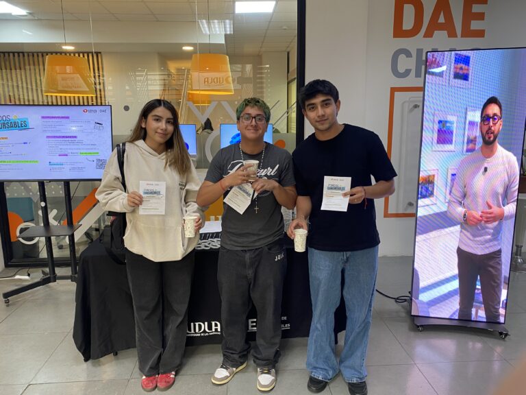 Pon tu creatividad en acción: estudiantes UDLA postulan a Fondos Concursables DAE 2026-10