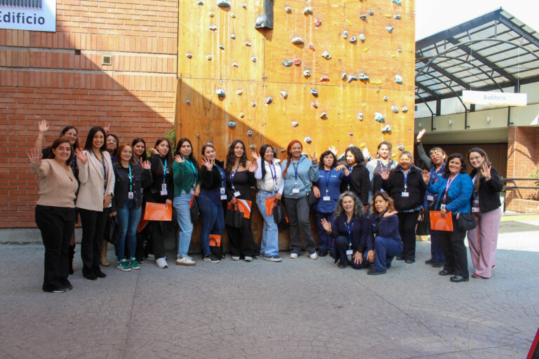 UDLA inicia capacitación para asistentes del cuidado de Peñalolén