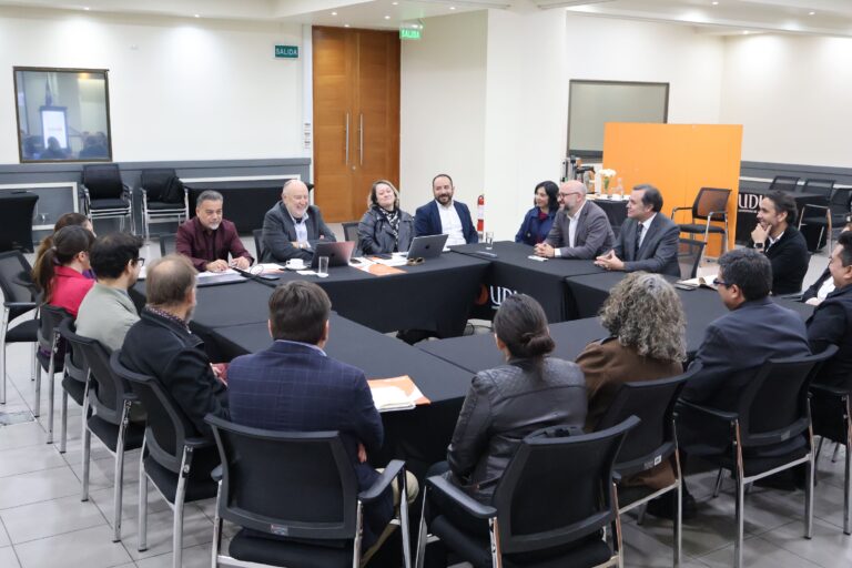 Facultad de Ingeniería y Negocios impulsa evaluación para fortalecer procesos de calidad académica
