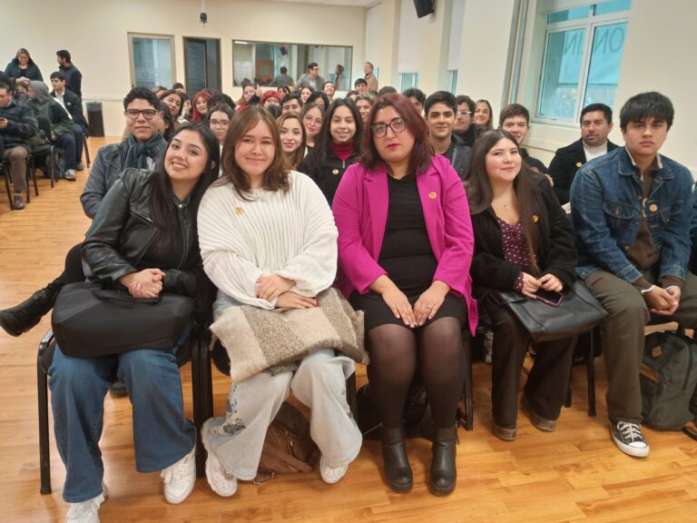 Sede Viña del Mar reconoce a estudiantes líderes gestores de cambio por su aporte a la vida universitaria