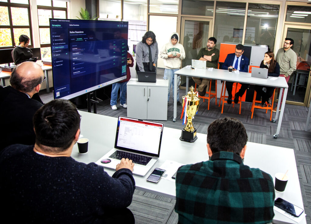 Participantes de la Hackatón de IA