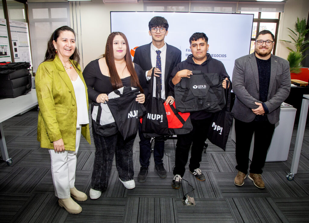 Participantes de la Hackatón de IA