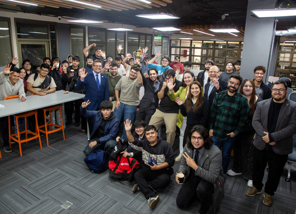 Participantes de la Hackatón de IA