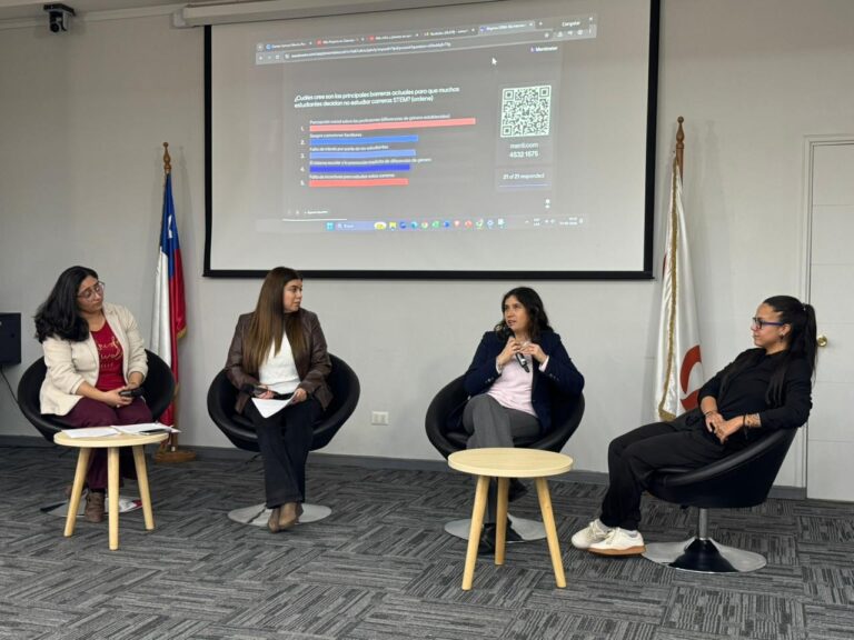 Sede Concepción conmemora el Día Internacional de la Mujer en Matemática con conversatorio sobre mujeres STEM