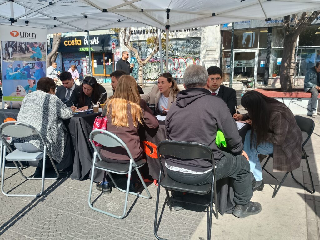 Comuncia accesió a asesoría jirídica gratuita.