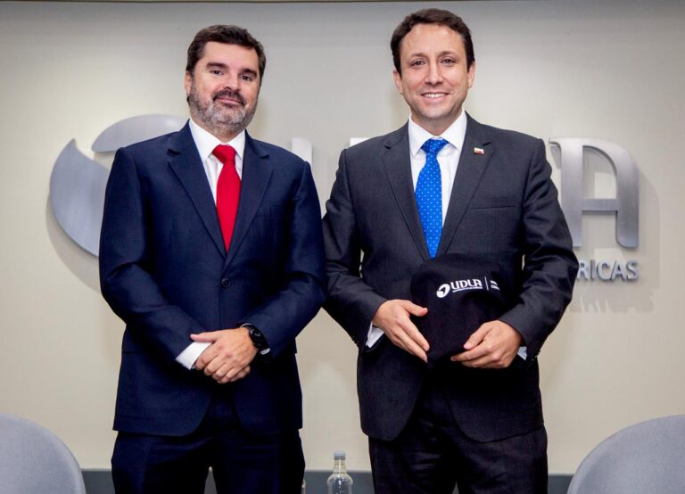 Subsecretario del Trabajo inaugura actividades académicas de Derecho en UDLA con charla sobre futuro del trabajo y empleabilidad