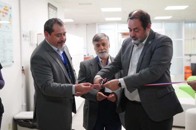 UDLA y Hospital Barros Luco refuerzan lazos de colaboración con nuevo centro de educación clínica