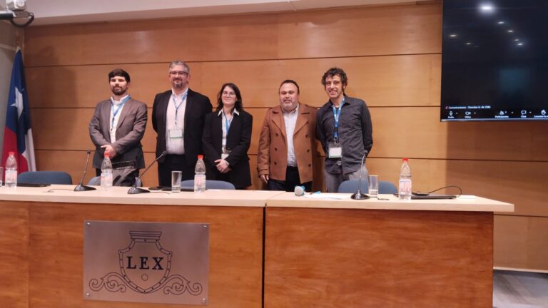 Académico de la Facultad de Derecho de UDLA participa en congreso chileno de Derecho y Tecnología