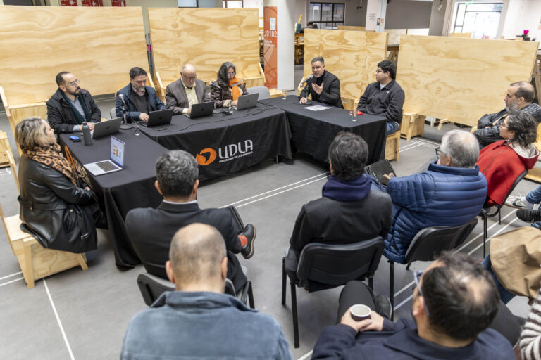 FAADC de UDLA realiza proceso de revisión interna del Sistema Interno de Aseguramiento de la Calidad