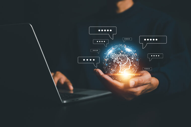 Seminario sobre desarrollo del lenguaje e Inteligencia Artificial inaugura año académico del Magíster en Educación con mención en Innovación para el Aprendizaje