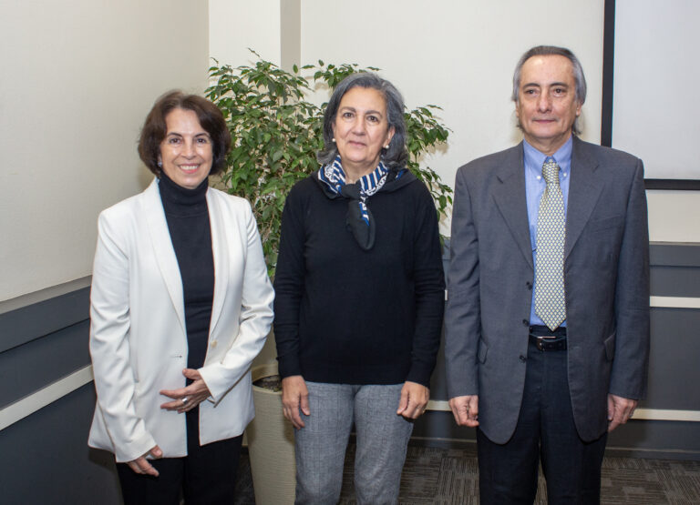 En UDLA ministra de Salud y exautoridades del sector participan en lanzamiento del proyecto libro “Alma-Ata 50 años (2028)”