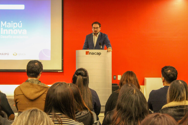 UDLA participa en lanzamiento de Maipú Innova, concurso que busca soluciones para desafíos de la comuna