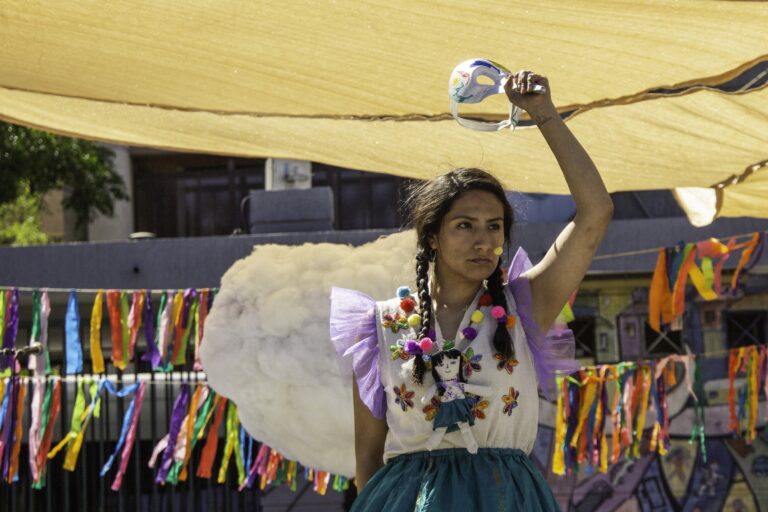 En UDLA Sede Viña del Mar se presenta obra de teatro “Mudanzas: un homenaje a las mujeres migrantes”