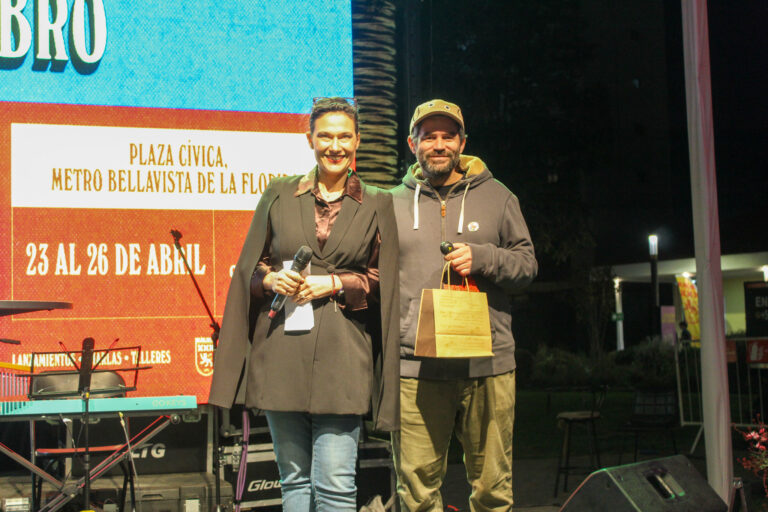 UDLA participa en Festín del Libro de La Florida con presentaciones sobre creatividad y experiencia de vida