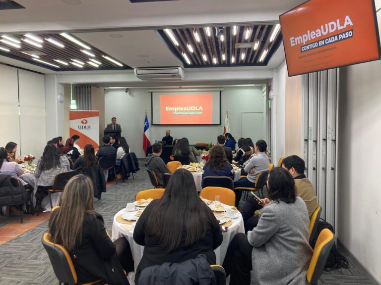 Sede Concepción reúne a sus egresados de Terapia Ocupacional para profundizar sobre el uso de la Inteligencia Artificial en contextos profesionales