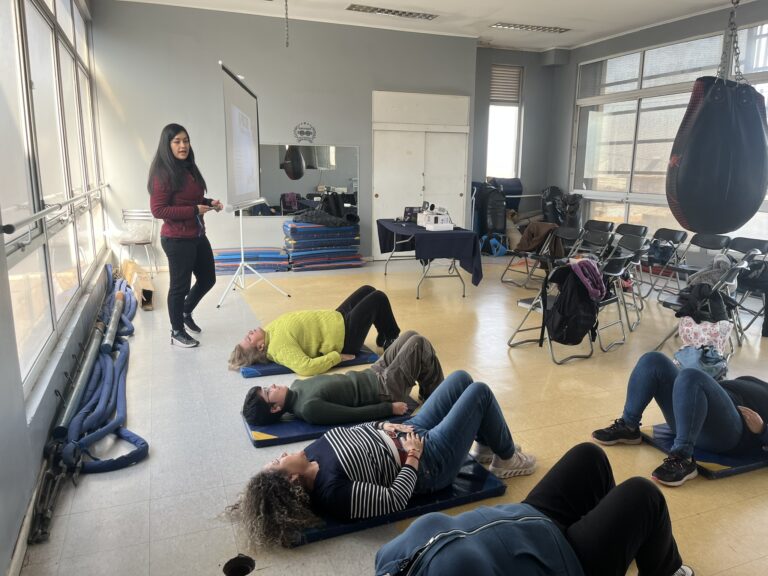 Escuela de Cuidadores fortalece competencias de personas cuidadoras junto a la Municipalidad de Peñalolén