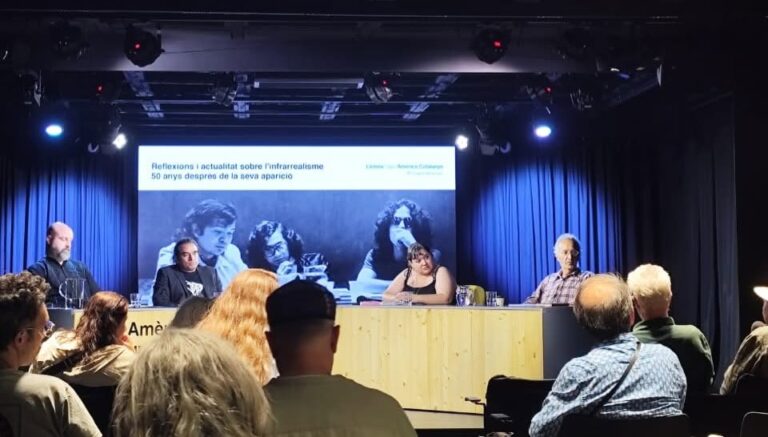 Académico de UDLA participa en cumbre internacional sobre vanguardia literaria en Casa Amèrica, Barcelona