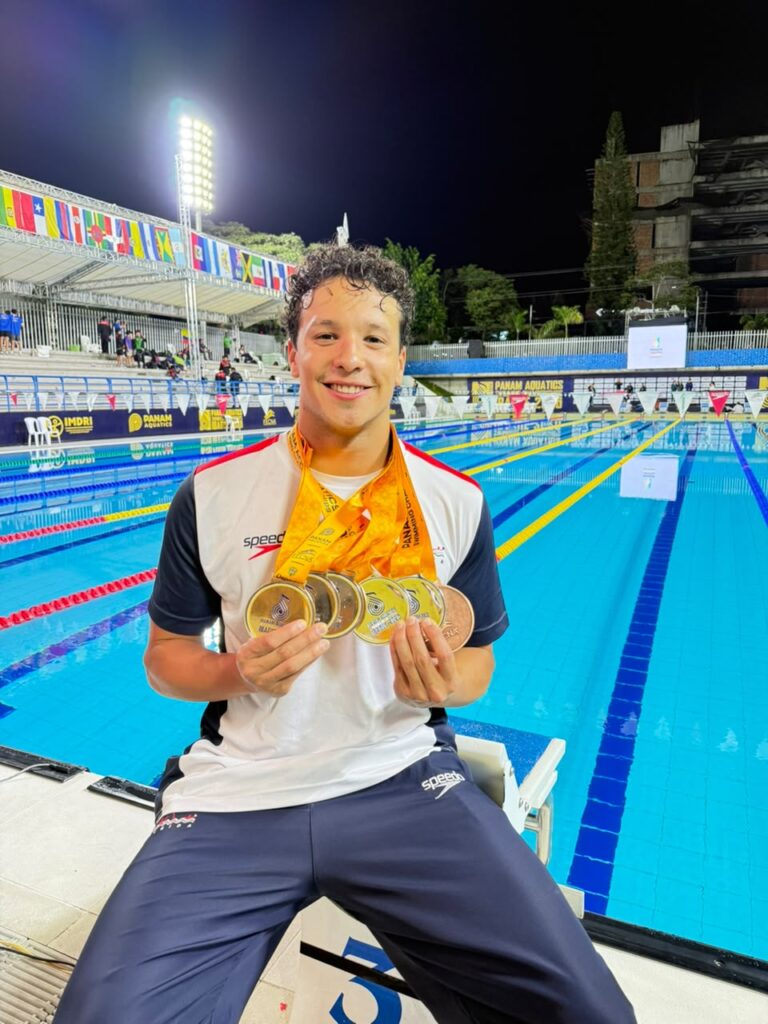 Luis Toledo brilla en el Panamericano Aquatics 2026 con récord nacional y seis medallas para Chile