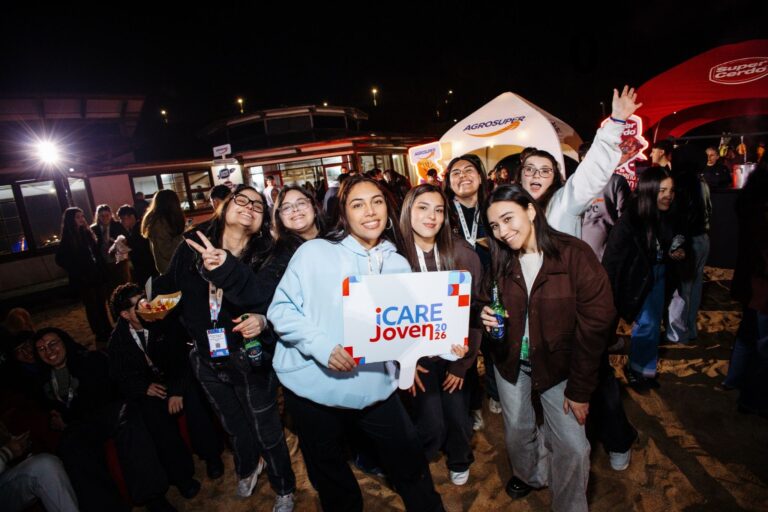 Estudiantes de Universidad de Las Américas participan en la primera versión de ICARE Joven en Chile