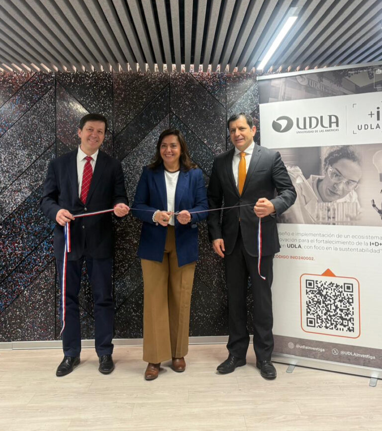 UDLA inaugura su primer espacio transversal para el prototipaje y la fabricación digital