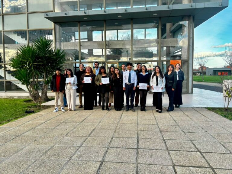 Escuela de Medicina Veterinaria celebra la investidura del primer centro de estudiantes en el Campus Melipilla