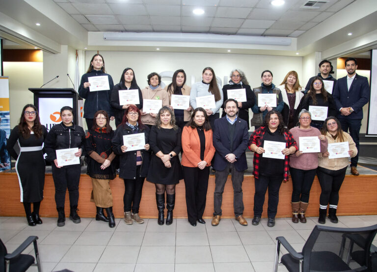 Cooperativas de recicladores se certifican en taller impartido por Universidad de Las Américas y Seremi del Medio Ambiente