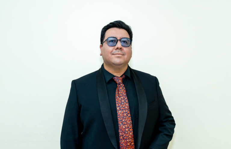 Académico investigador de Universidad de Las Américas expone en universidad mexicana