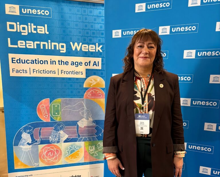 Vicerrectora de UDLA participa en Digital Learning Week 2026 de UNESCO en París y aborda desafíos de la IA para la educación superior
