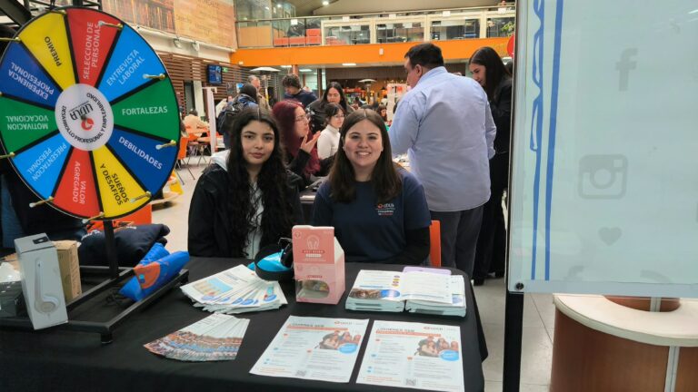 UDLA forma a sus primeros embajadores y embajadoras de inclusión para fortalecer la participación estudiantil