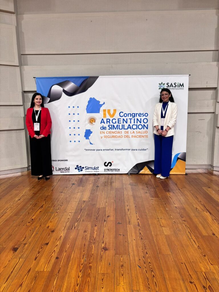 UDLA presenta experiencias de educación clínica y simulación en Congreso Argentino de Simulación