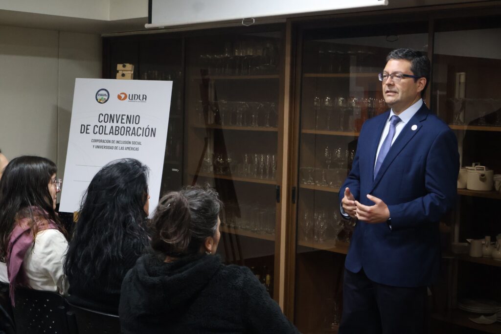 Escuela social gastronomica, firma de convenio banco de alimentos