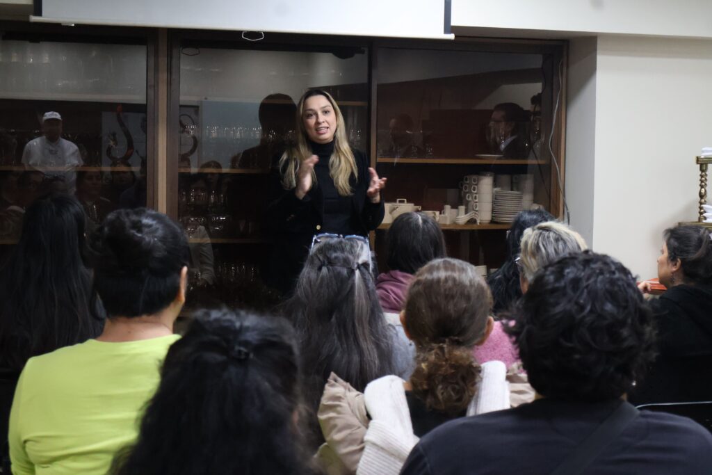 Escuela social gastronomica, firma de convenio banco de alimentos