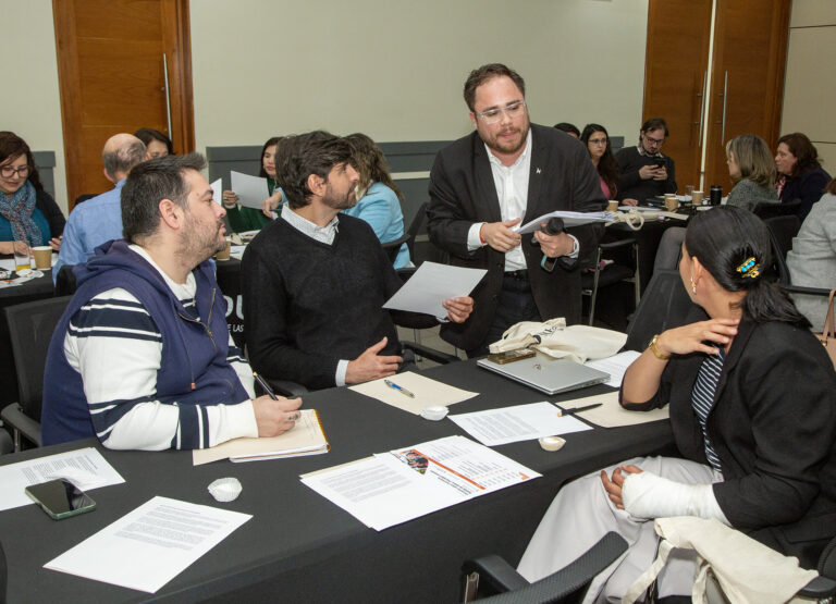 UDLA reúne a colaboradores de Sede Santiago en encuentro sobre convivencia, equidad de género, diversidad e inclusión