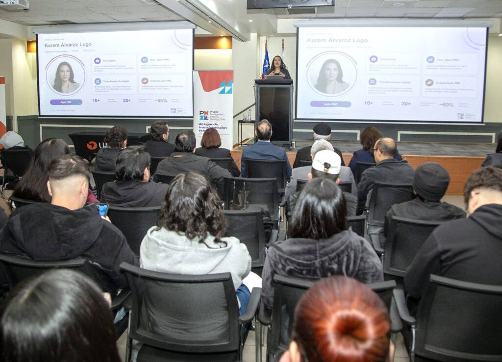 charla “Gestión de Proyectos y liderazgo en la era de las tecnologías emergentes”