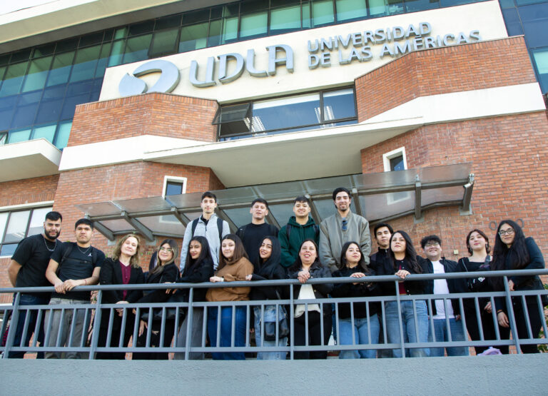 Estudiantes de Administración Pública UDLA colaboran con organizaciones comunitarias para diseñar proyectos sociales en Maipú