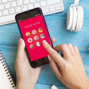 Escuela de Traducción e Interpretación imparte conferencia “Lovecraft traducido al español”