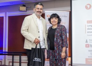 Dr. Juan Luis Piñeiro expone su investigación sobre representaciones mentales de las matemáticas en la Jornada de Investigación de Educación Diferencial.