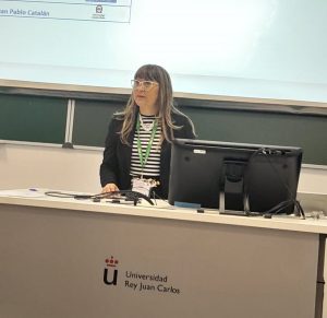 Loreto Cantillana, académica de la Facultad de Educación UDLA, participa en congreso internacional sobre gestión e innovación educativa en España.